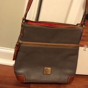 Dooney& Bourke crossbody with shoulder strap
